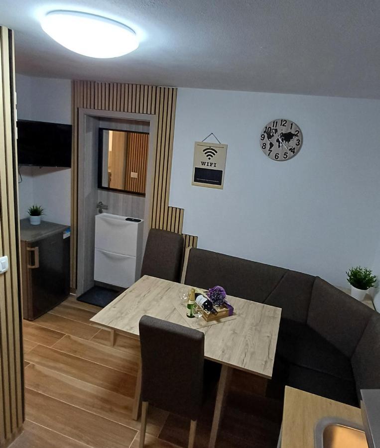 Apartmaji Stars Mavcice Dış mekan fotoğraf